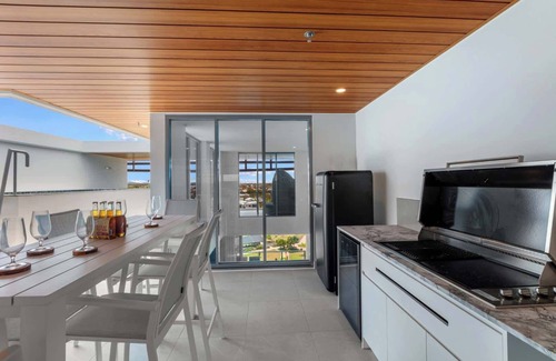Bokarina Apartment | WOW FACTOR 5+! Brand New Luxurious Penthouse Rooftop Pool