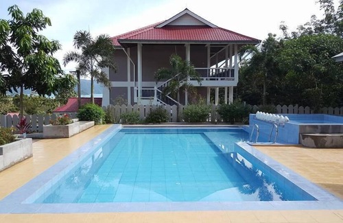 Kampung Kedawang Hotel | WR Valley Resort