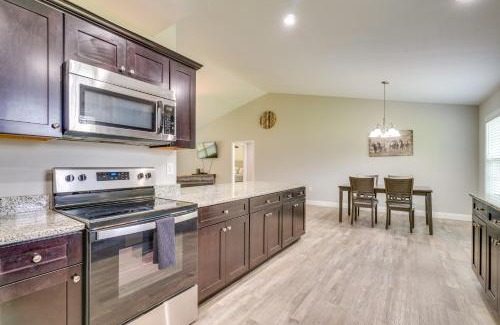 Crossville House | Wraparound Porch Home Near Dtwn Crossville!