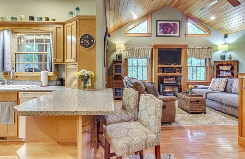 Bakersville House | Wraparound Porch w/Views: Blue Ridge Mtn Gem!