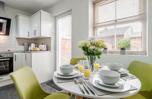 Wrea Green House | Wrea Cottage, 2 Bedrooms WiFi & Parking near Ribby Hall