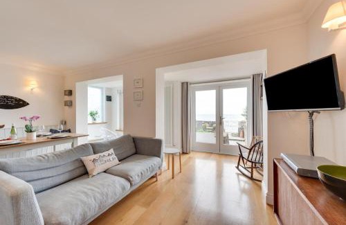 Saundersfoot House | Wren Cottage