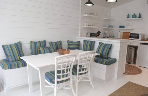 Dunmore Town Apartment | Wren’s Nest Right Above Town!
