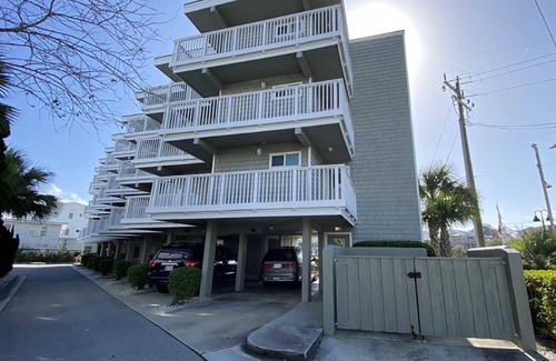 Wrightsville Beach Condo | Wright By The Pier by Sea Scape Properties