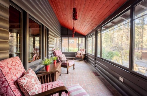 Wrightwood Ski Chalet | Wrightwood Chalet: Hot Tub, AC, Game Rooms, WW Chalet