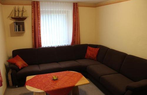 Heikendorf Apartment | Wunderschöne Ferienwohnung in Kitzeberg mit Großem Garten