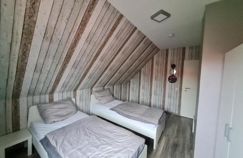 Großwaabs Apartment | Wunderschöne Ferienwohnung Mit Terrasse Und Garten