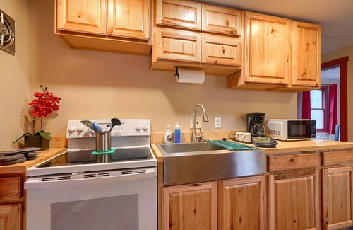 Laurelville Cabin | Wyandot Woods - Firefly Cabin