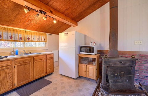 Laurelville Cabin | Wyandot Woods - Squirrels Nest