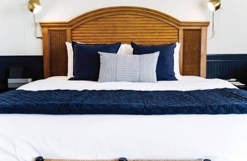 Tilghman Hotel | Wylder Tilghman Island