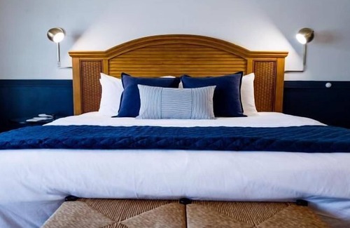 Tilghman Hotel | Wylder Tilghman Island