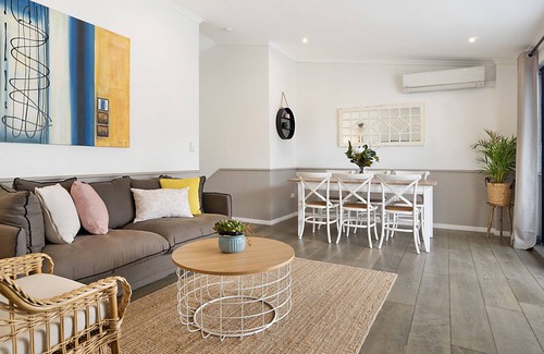 Alexandria Apartment | Wyn23 - Wyndham St, Alexandria