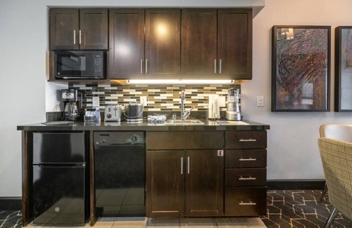 Lower Nob Hill Hotel | Wyndham Canterbury at San Francisco - 1 Bedroom