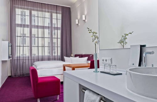 Gesundbrunnen Hotel | Wyndham Garden Berlin Mitte