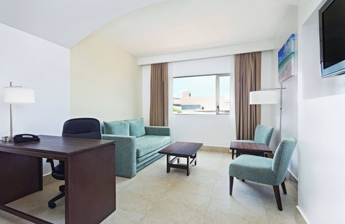 Downtown Cancun Hotel | Wyndham Garden Cancun Downtown