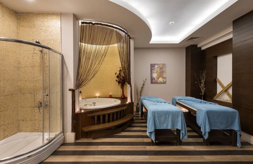 Lara Hotel | Wyndham Garden Lara