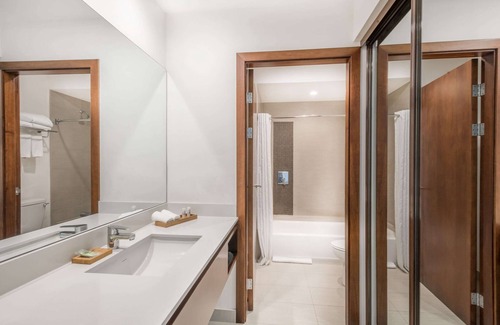 Escazu Hotel | Wyndham Garden San Jose Escazu