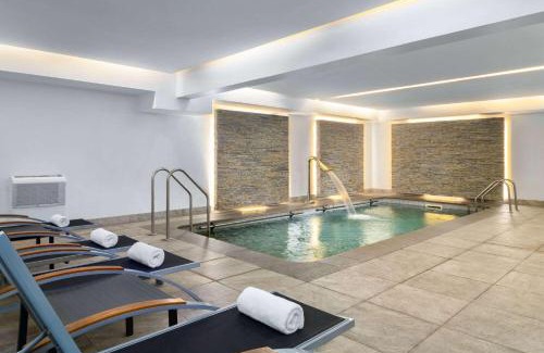Santiago Hotel | Wyndham Garden Santiago Kennedy