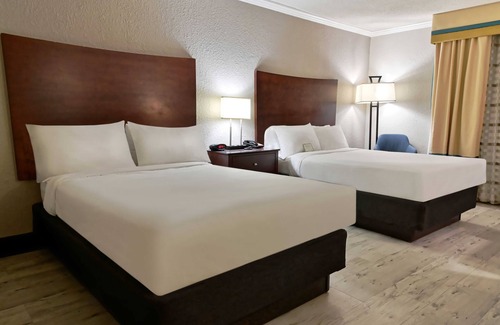 Summerville Hotel | Wyndham Garden Summerville