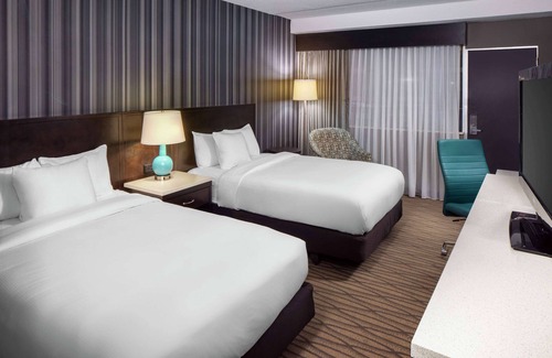 Westlake Hotel | Wyndham Garden Westlake