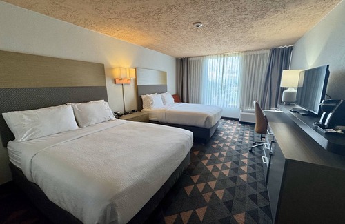 Southeast Houston Hotel | Wyndham Houston Hobby Airport