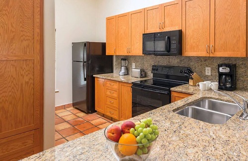 Kahaluu-Keauhou Resort | Wyndham Kona Coast Resort 1 Bedroom/2 beds/1 bath Condo with Lanai