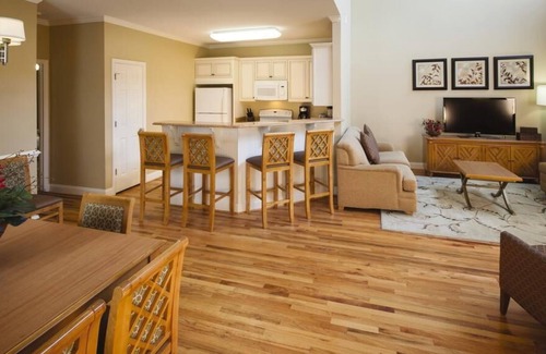 Ocean Ridge Resort | Wyndham Ocean Ridge 2 bedroom deluxe condo with a full kitchen