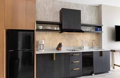 Castleberry Hill Condo | Wyndham Vacation Resort Downtown ATL walking distance to MercedesBenz Stadium