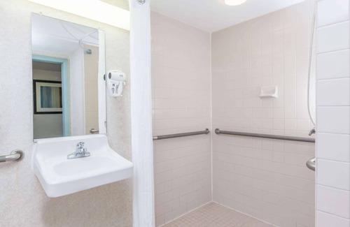 Northeast Virginia Beach Hotel | Wyndham Virginia Beach Oceanfront