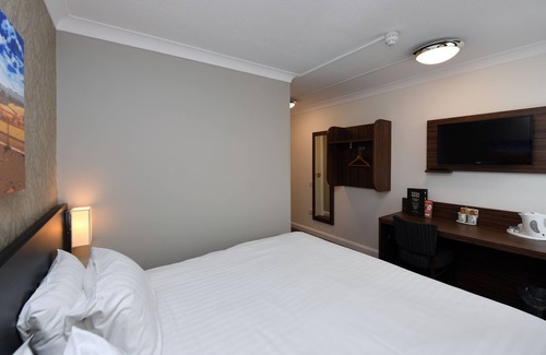 Wrexham Hotel | Wynnstay Arms, Wrexham by Marston's Inns