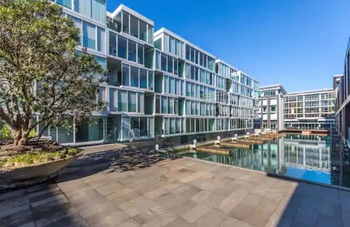 Auckland Central Business District House | Wynyard Viaduct Harbour 2BR+Parking: Zodiak Stays
