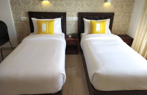 Hoysala Nagar Hotel | X by Bloom - Indiranagar