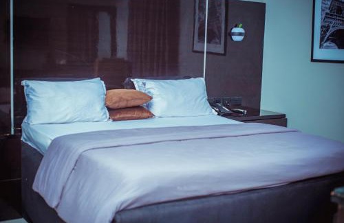Kwara Hotel | Xanders Villa