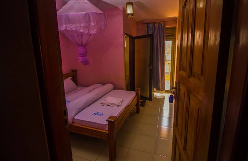 Jinja Hotel | Xcela Hotel