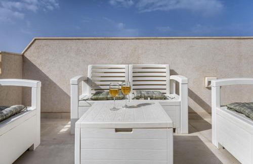 San Gwann Apartment | Xemx Sabiha Suite 5 min walk from St Julians