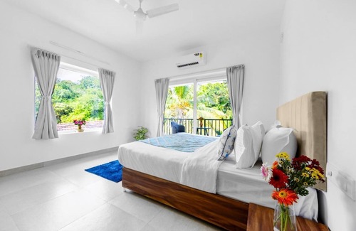 Vagator Hotel | Xenious Micro Villas Goa