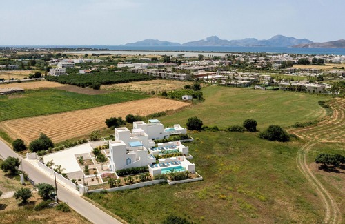 Zipari Villa | Xenos Villa 6 with a Private pool near the sea