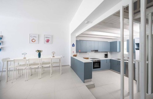 Zipari Villa | Xenos Villa 7 with a Private pool near the sea