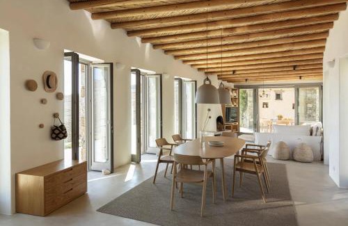 Serifos Apartment | Xerolithi Cycladic Awarded Villa