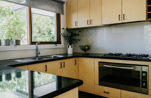 Hepburn House | Xhale ~ Hepburn Springs/Daylesford ~ Take a breath