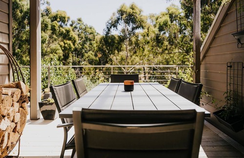 Hepburn House | Xhale ~ Hepburn Springs/Daylesford ~ Take a breath