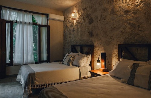 Colonia Adolfo Lopez Mateos Hotel | Xiknal Cozumel