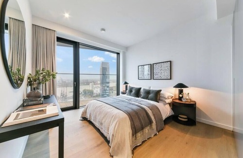 Canary Wharf Hotel | XOX Hotels Canary Wharf