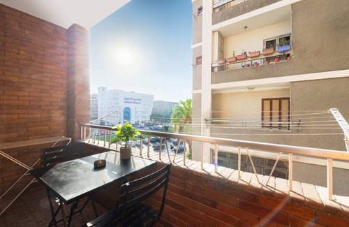 Heliopolis Apartment | Xuru Stays I The 2 BDR Sterling Residence 5 min to CAI Airport