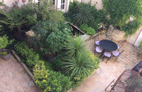 Les Angles House | XVII property panoramic view of the Alpilles 5 min from Avignon