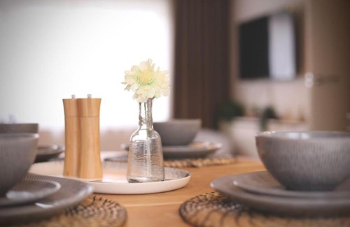 Blackpool House | xxBrand Newxx sleeps 8, stylish japandi house