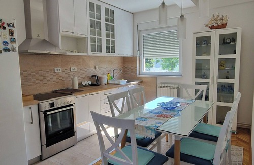 Belgrade Apartment | XXL 120m2 apartment + parking