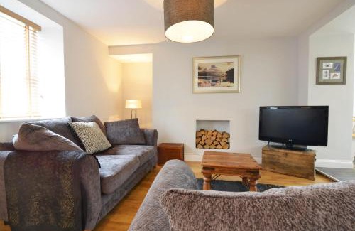 Aberaeron House | Y Bwthyn Aberaeron