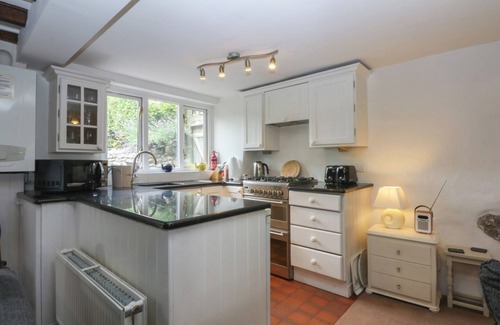 Criccieth Cottage | Y Bwthyn