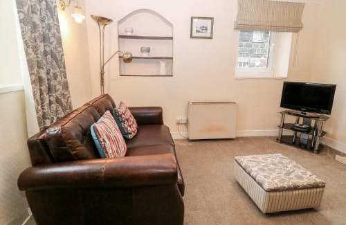 Llannor House | Y Bwthyn